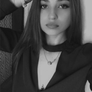                     Taliaa                
